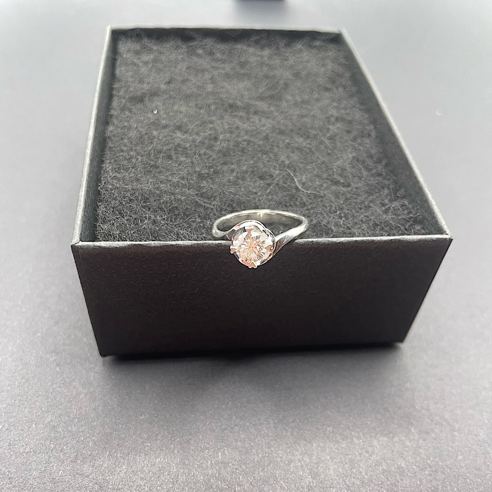 Platinum Natural Diamond Engagement Ring + GIA, 5.5